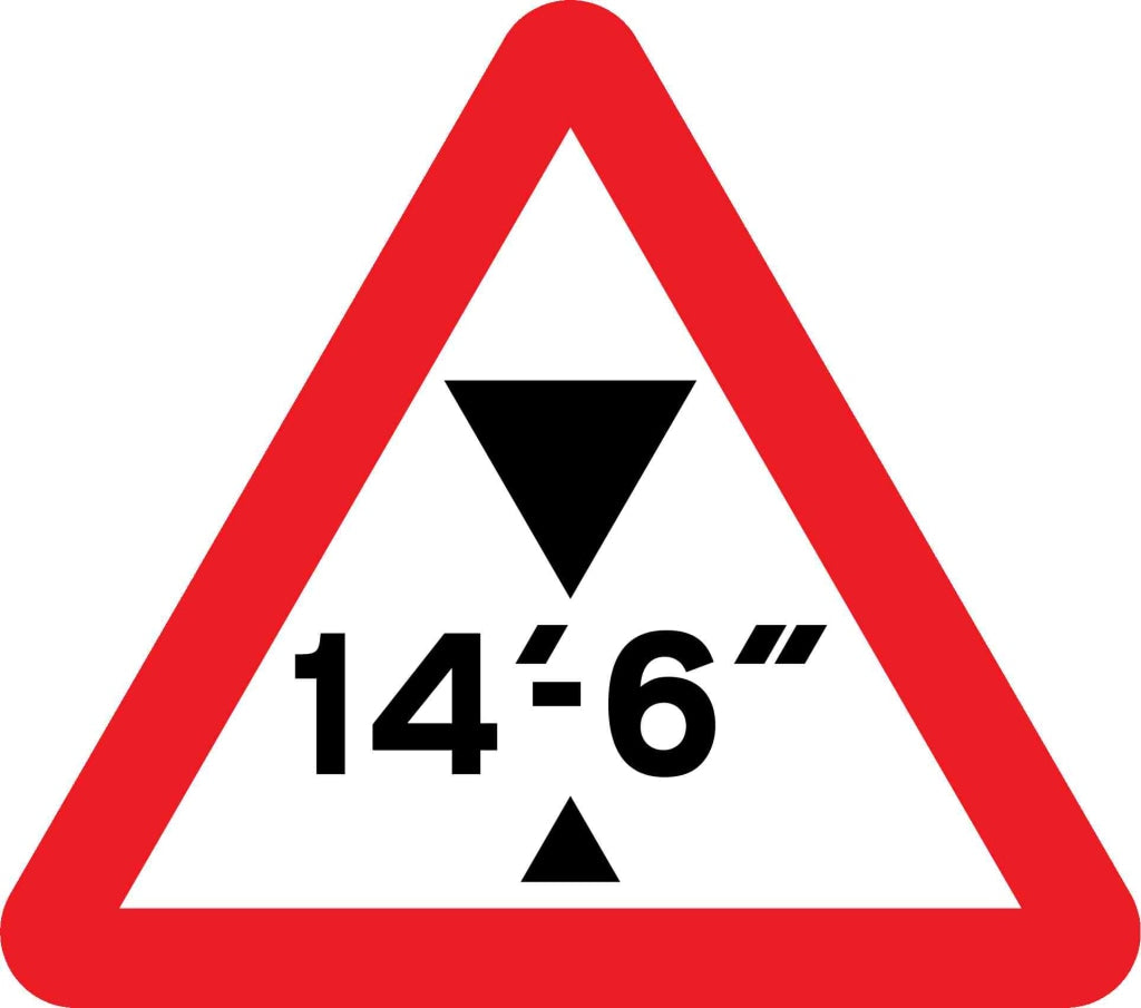 No vehicles over the height shown may pass the sign - Safety Decals Ltd