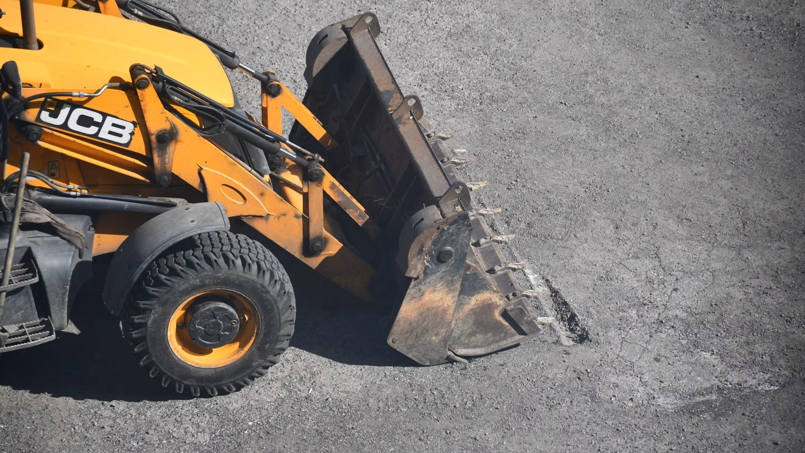 Which JCB Decal Kit Do I Need?